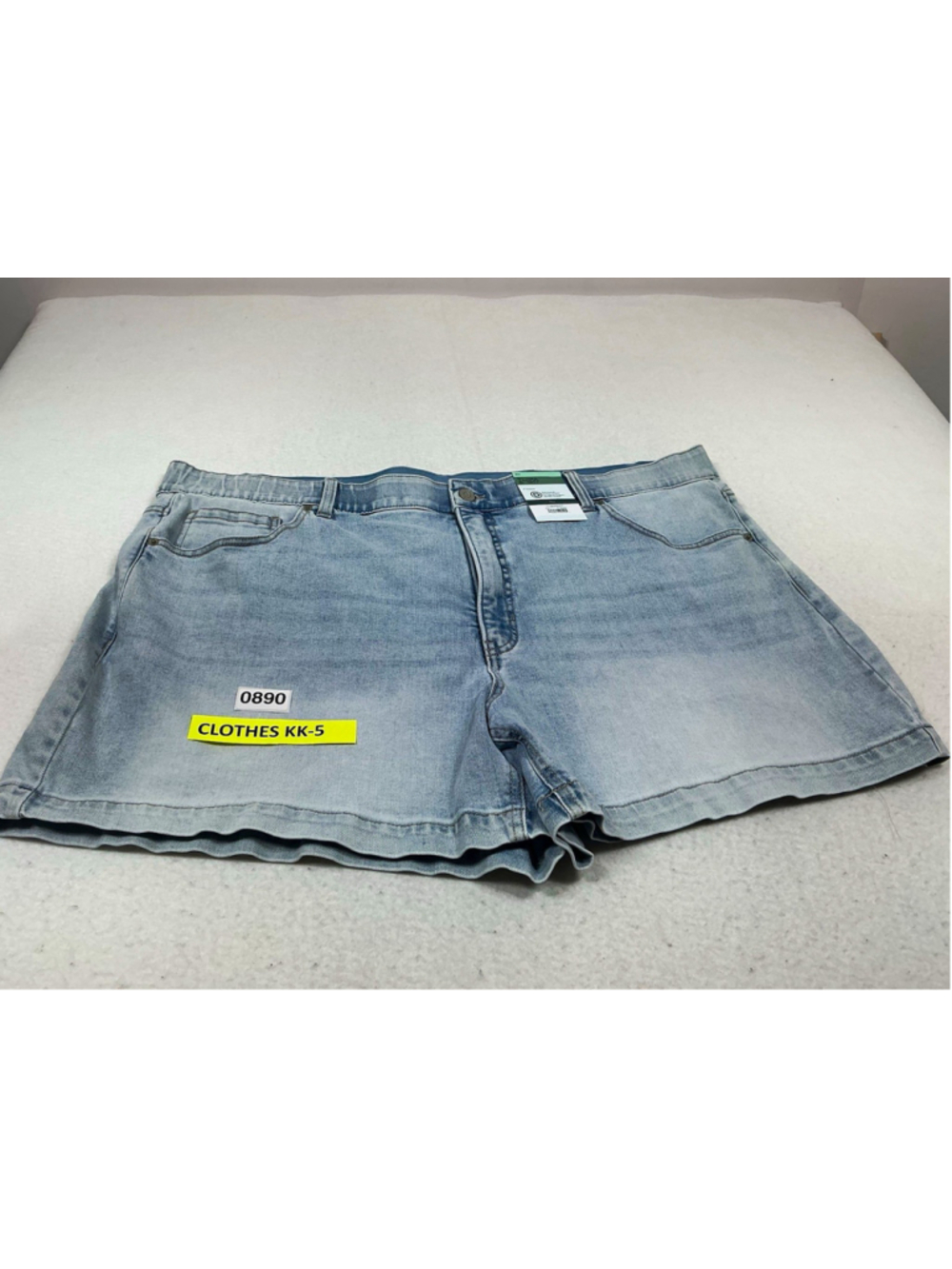 Terra & Sky Womens Plus A-Line Blue Denim Shorts 26W 5in Inseam 5-Pocket